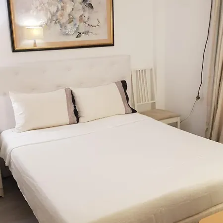 Little Peaceful Retreat Room With Bath, Heating, Terrace, Free Wifi Fridge Easy Parking Marbella Exterior photo